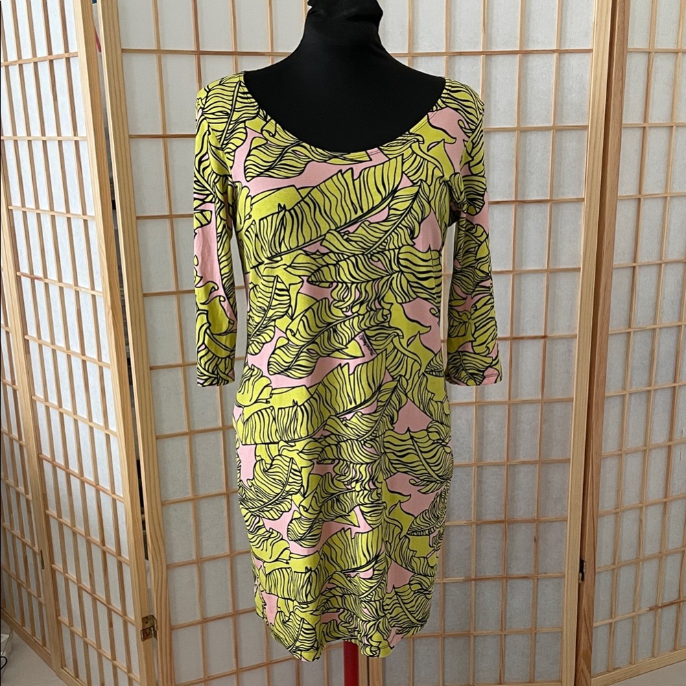 Manuhealii woman’s dress excellent condition size large